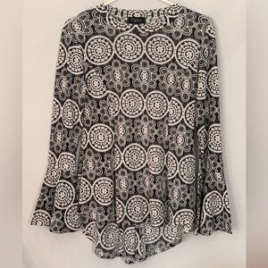 Papillon | Bohemian Bell Sleeve Blouse - Small